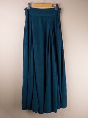 HolyClothing Demeter Maxi Skirt WITH POCKETS
